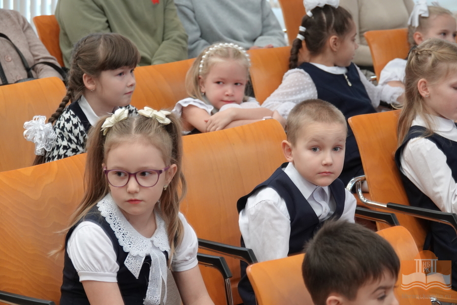 Посвящение в первоклассники учащихся школы №10 имени А.С. Пушкина