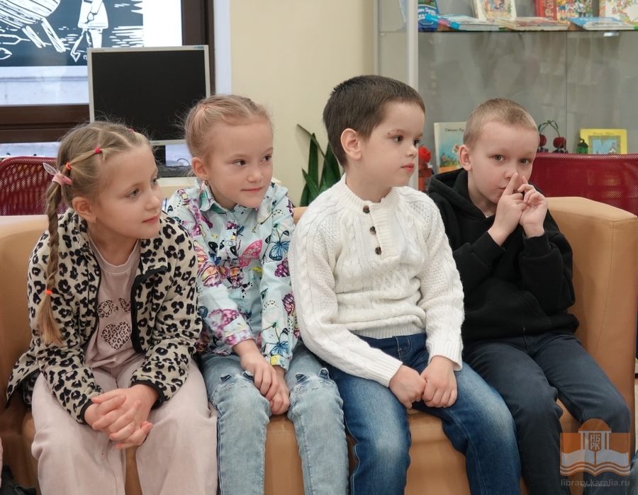 Воспитанники детского сада «Лучик» на экскурсии в Национальной библиотеке Карелии