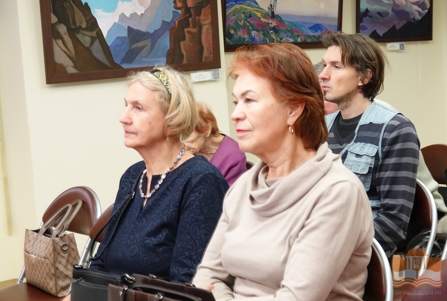 «Литературный четверг» в Национальной библиотеке Карелии