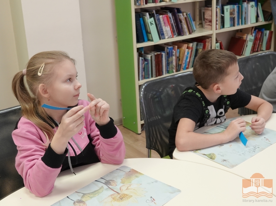 Участники просветительской программы «Маленький краевед: Что такое „фольклор“?»