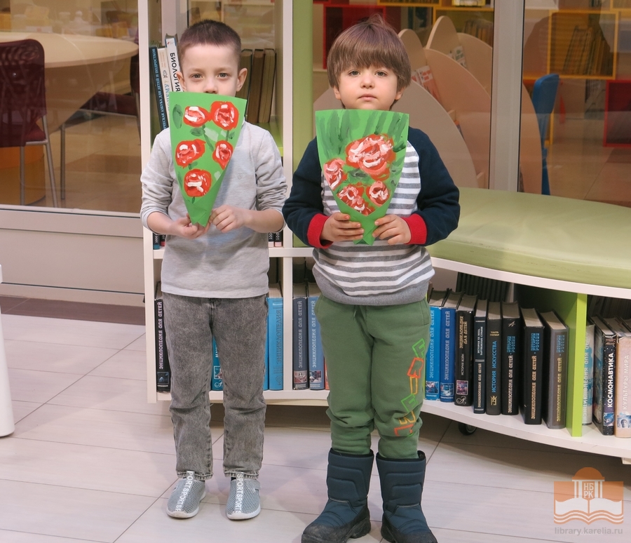 Участники творческой программы «Сказки и картинки»