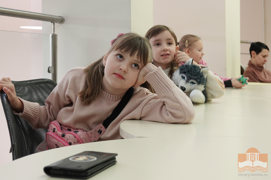 Участники просветительской программы «Маленький краевед: хранители традиций»