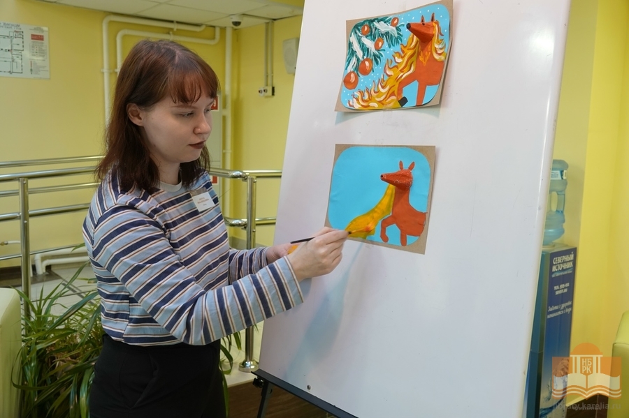 Творческую программу «Сказки и картинки» проводит Нина Аверина, сотрудник Национальной библиотеки Карелия
