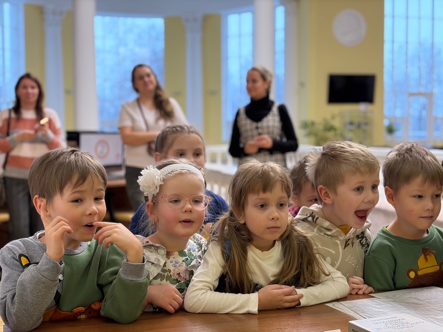 Воспитанники детского сада «Лукоморье» на экскурсии в Национальной библиотеке