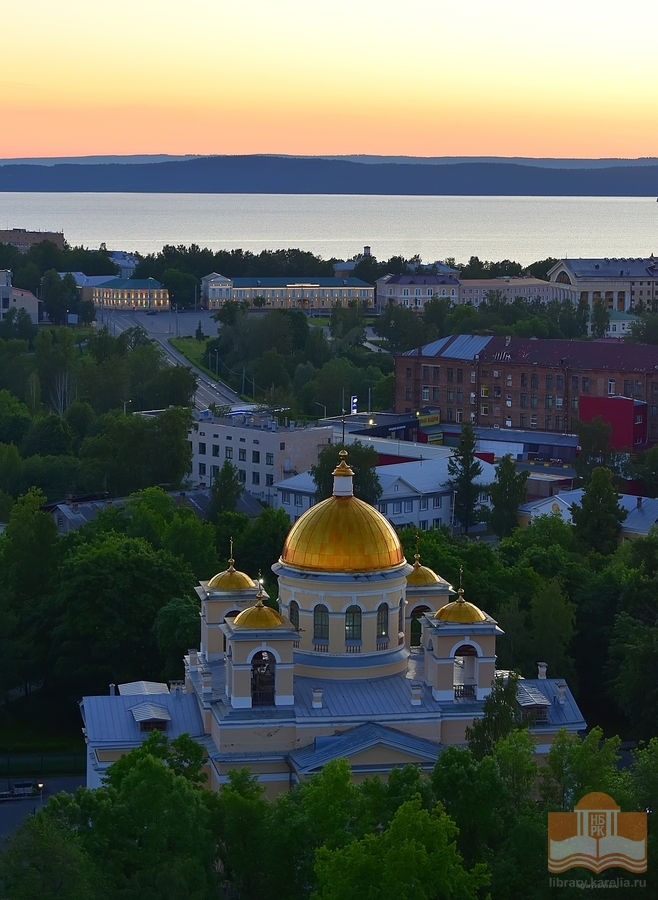 Восход солнца в Петрозаводске. Лето