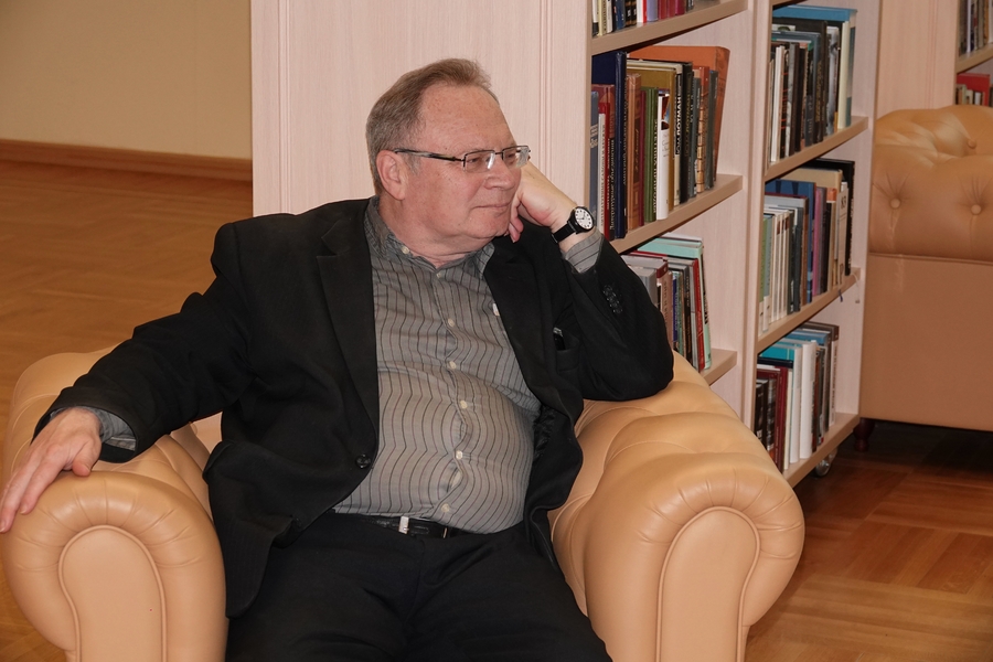 Программа «Диалог эпох»: «Первые леди СССР»