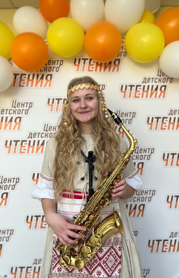 Ангелина Столярова, ученица 7 класса средней школы №55