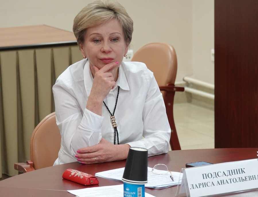 Лариса Анатольевна Подсадник на заседании организационного комитета конкурса «Книга года Республики Карелия-2025»