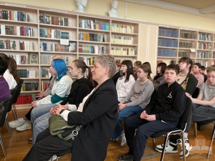 Участники творческой встречи с карельским писателем Надеждой Васильевой
