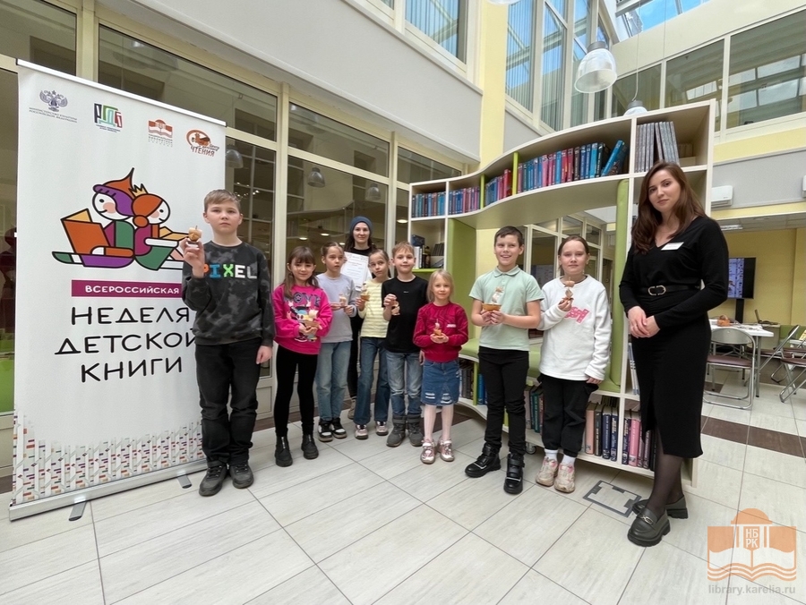 Творческая встреча с поэтом Екатериной Митрофановой «Тайны карельской берёзы: искусство плетения из бересты»