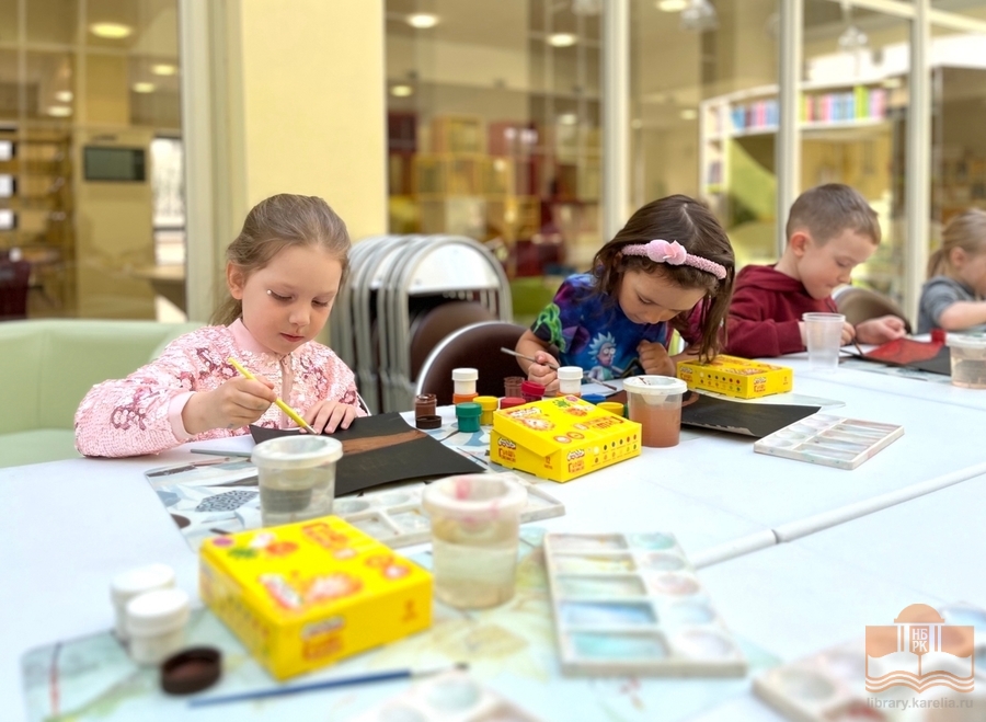 Участники программы «Сказки и картинки: животные в космосе»