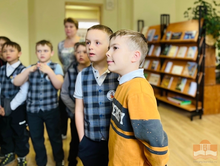 Первоклассники Лицея №40 на экскурсии по Национальной библиотеке