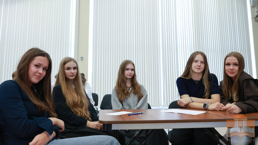 День знаний с Национальной библиотекой Карелии. Интеллектуальный квиз «Снова в школу!»