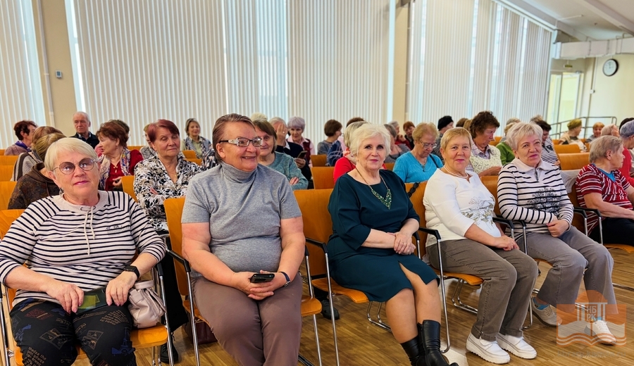 Встреча в клубе «Старая пластинка»