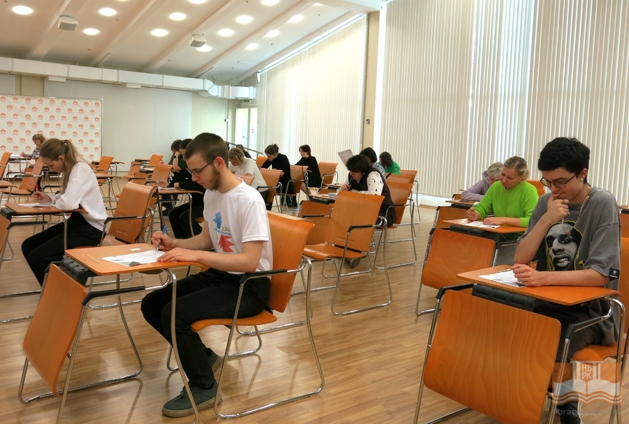 «Литературный диктант» в Национальной библиотеке Карелии