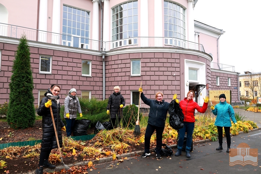 Субботник состоялся в Национальной библиотеке