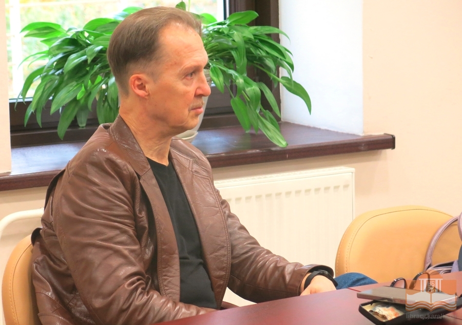 Октябрьская встреча в клубе «СоНеТ»: «Что такое гениальность?»