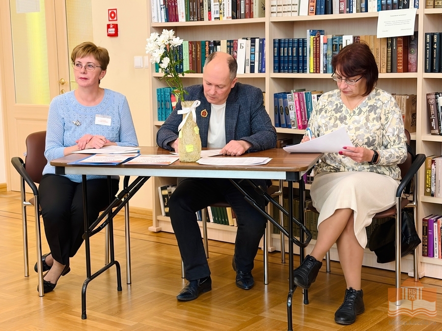 Члены жюри IX городского конкурса чтецов «Сунгуровские чтения: расширяем горизонты»